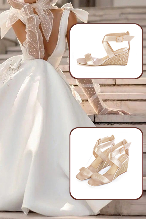Women's gold elegant fully open cross straps sandals. Square toe. Medium wedge heels - Worn view